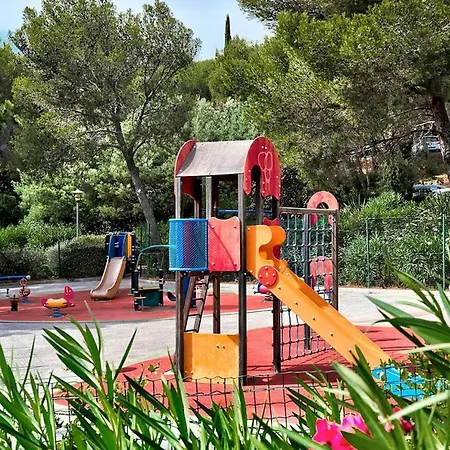 Resort Village Club Les Mas De L'esterel 3*